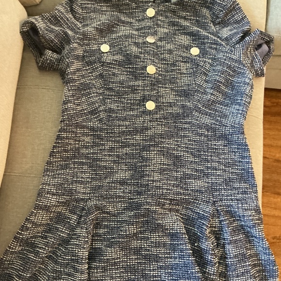 Dresses - Picture 4 of 12